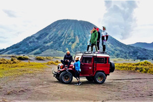 From Surabaya Port to Bromo Private Tour